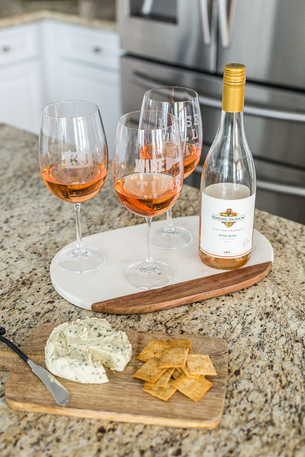 Kendall-Jackson-Wines-DIY-Personalized-Wine-Glasses-bottle-rosé-cheese-crackers