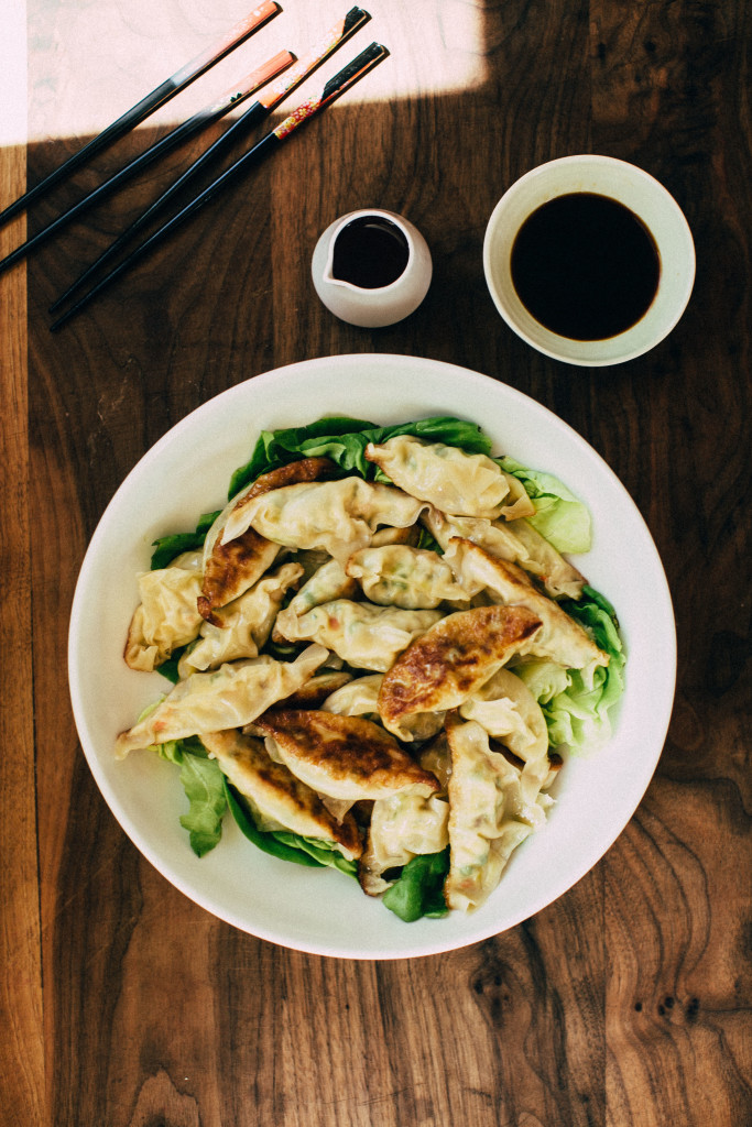 You can take your favorite Chinese restaurant off speed-dial with these super easy, homemade and healthful spring vegetable potstickers. #recipe