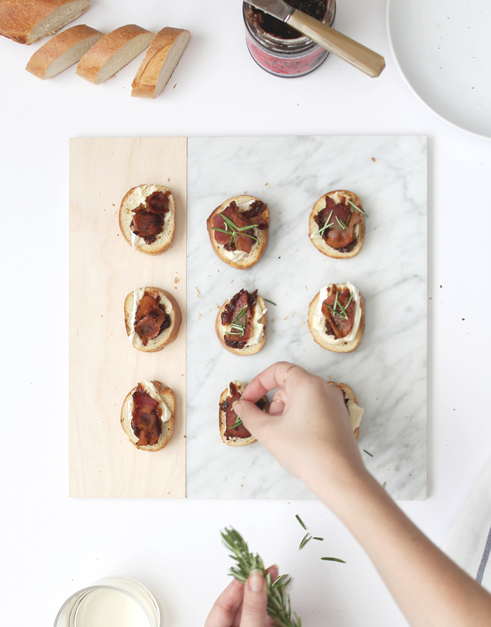 This Bacon, Fig & Brie Crostini is perfect for a little autumn get together with friends.