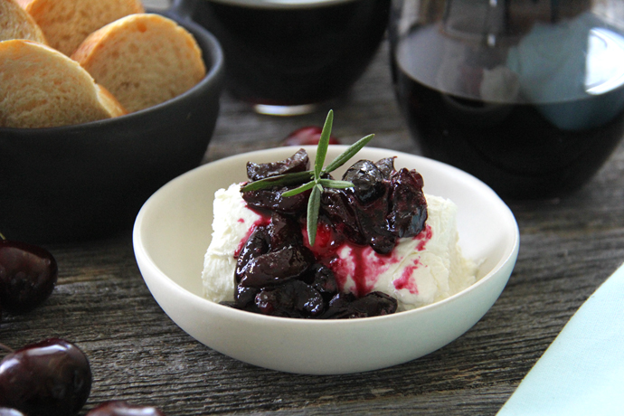 Serve this Cherry & Wine Compote with Goat Cheese appetizer with crackers or slices of baguette, and with a glass of your favorite red wine!