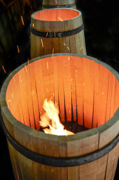 kendall-jackson-chardonnay-barrel-toasting