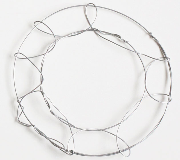 The completed wreath form