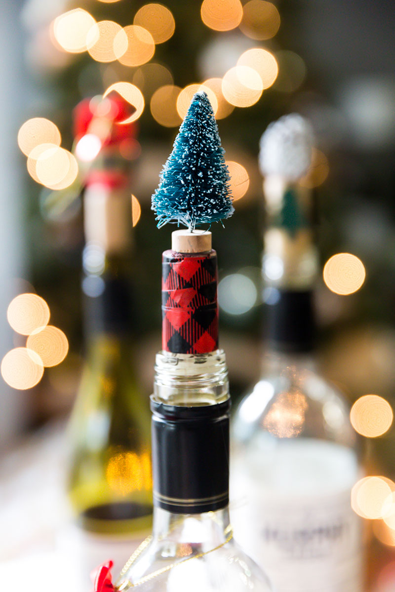 DIY Holiday Wine Stoppers