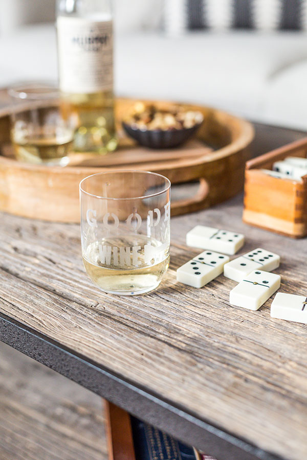 Murphy-Goode-DIY-personalized-wine-glasses-dice