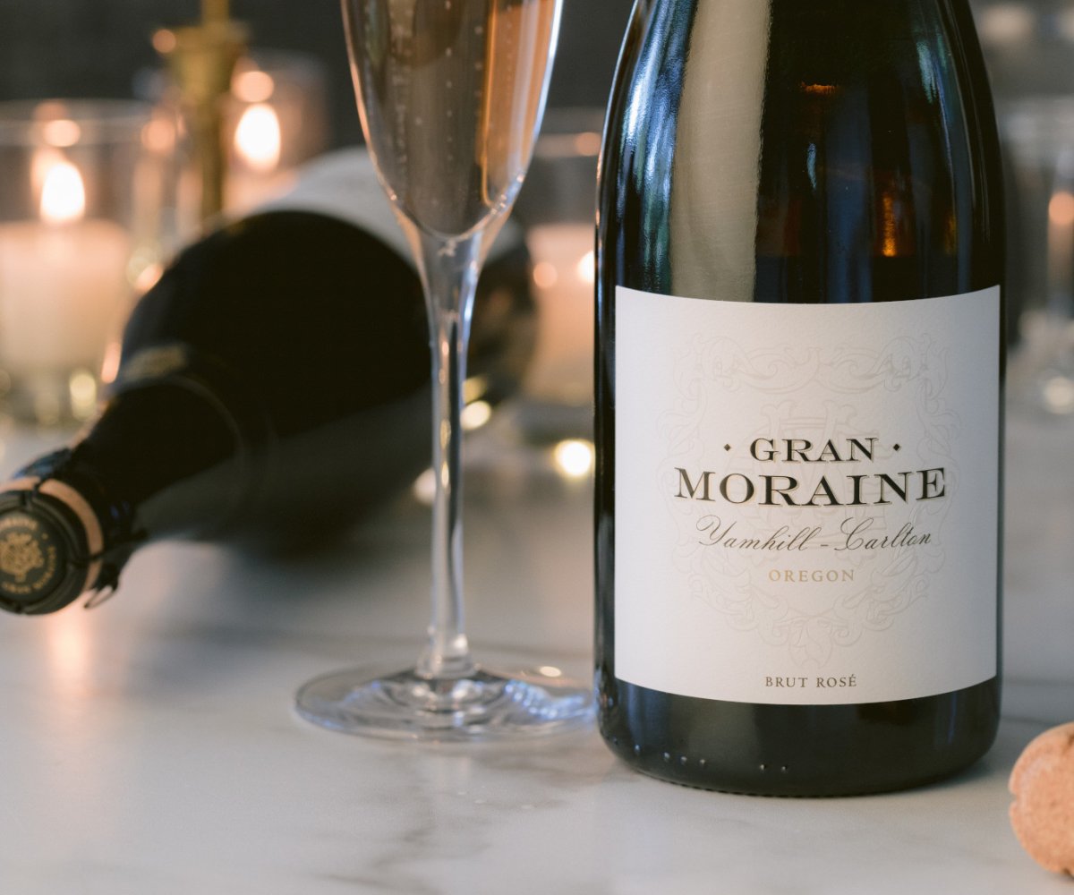 Gran Morane sparkling wine on table